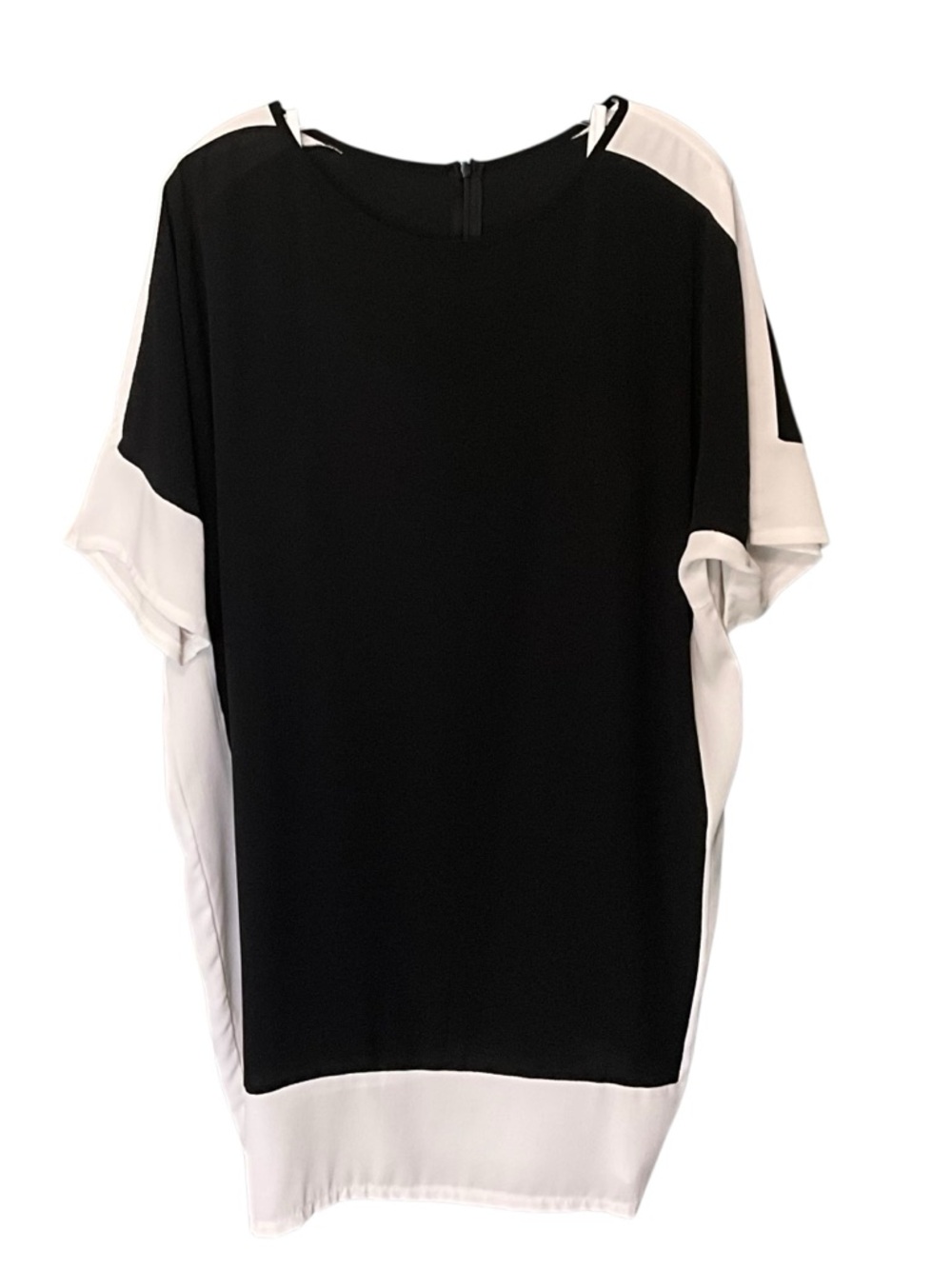 Isle Apparel Color Block Shift Dress with Slip